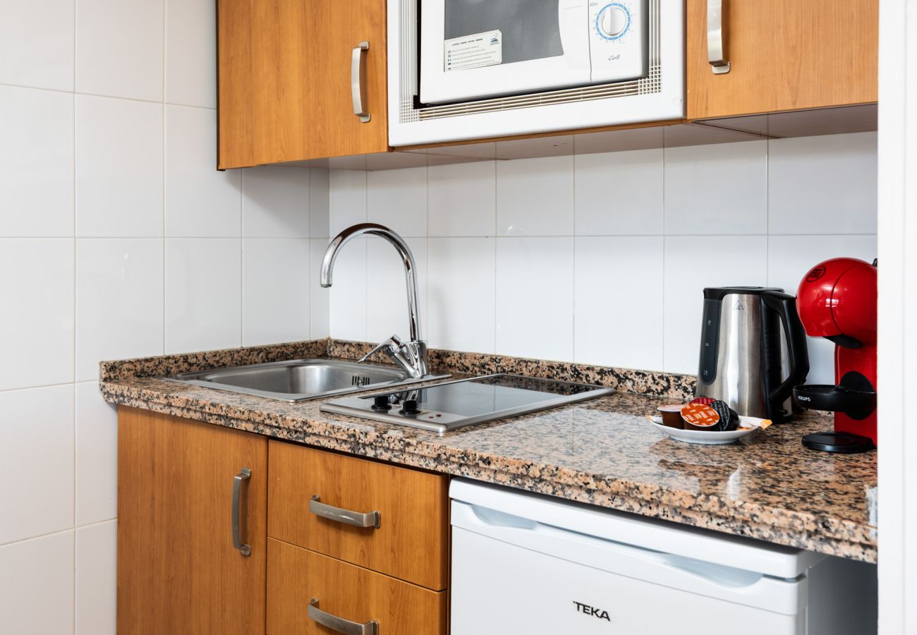 Apartamento en Benalmádena - Benalbeach Cozy by Alfresco Stays