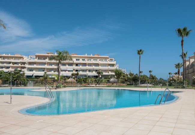 Apartamento en Mijas Costa -  Chaparral Seafront by Alfresco Stays Apartamento en Mijas Costa -  Chaparral Seafront by Alfresco Stays