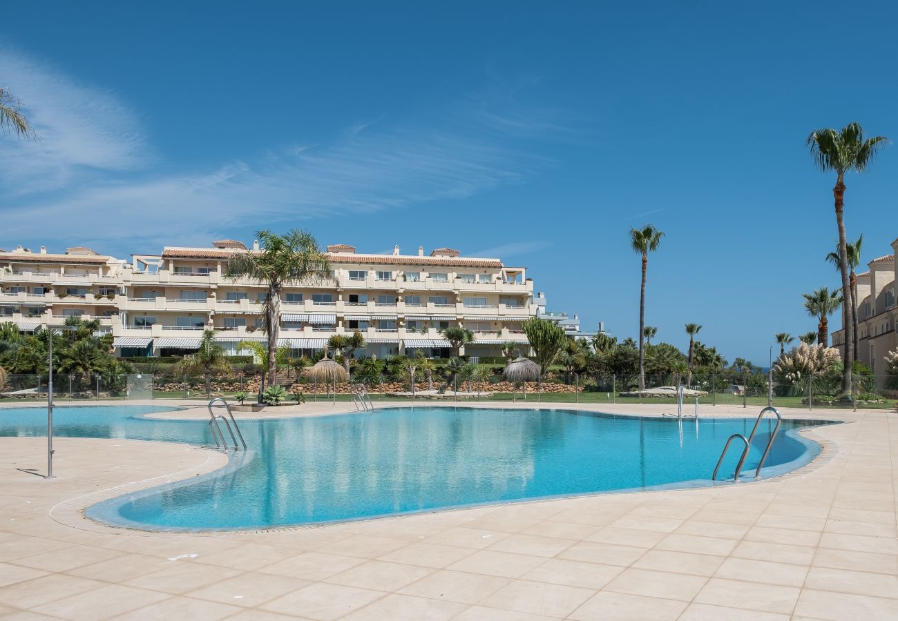 Apartamento en Mijas Costa -  Chaparral Seafront by Alfresco Stays