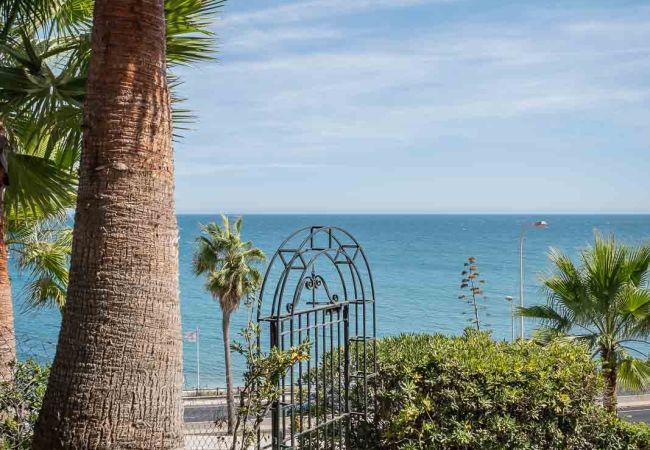 Apartamento en Mijas Costa - Mijas Breathtaking Infinity Sea Views by Alfresco Stays