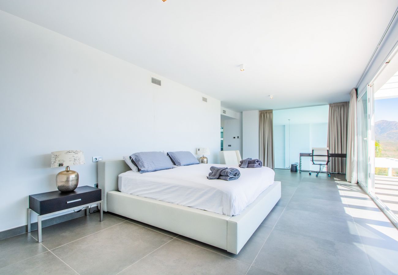Villa en Ojen - Dolce Vita Villa by Alfresco Stays