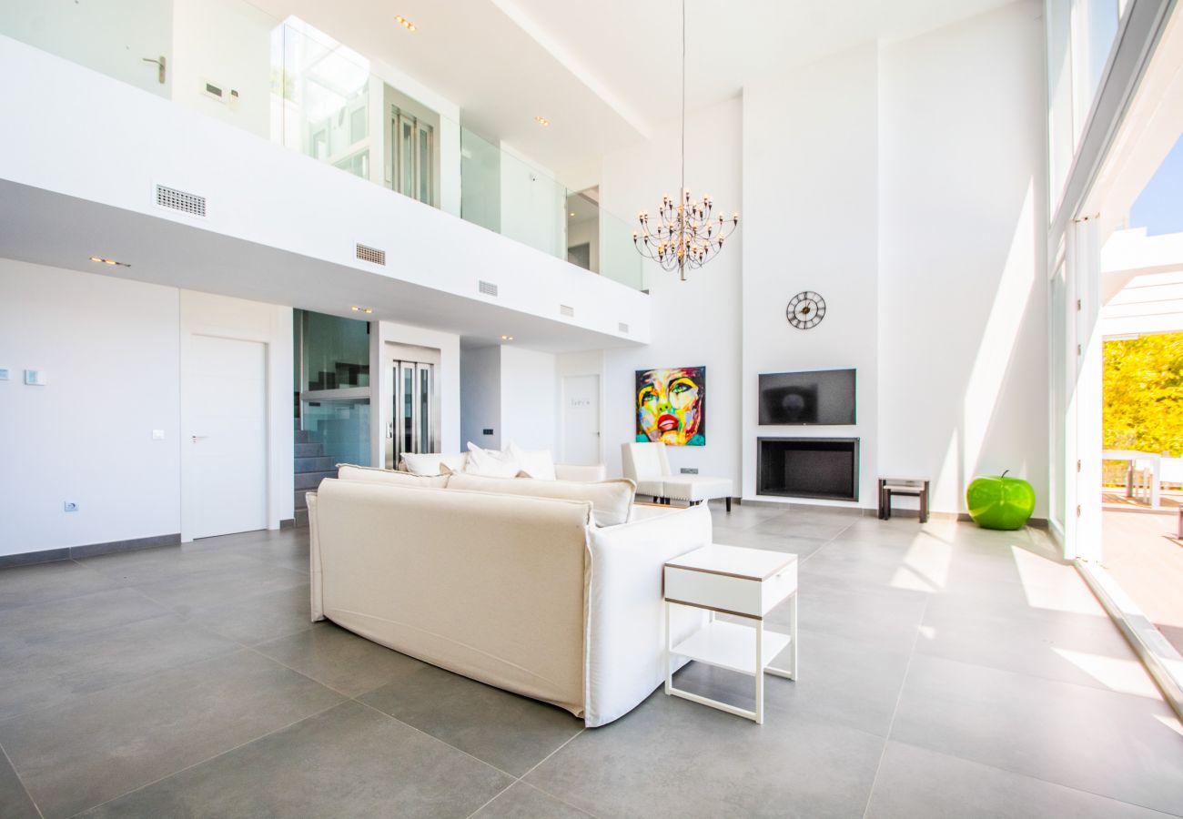 Villa en Ojen - Dolce Vita Villa by Alfresco Stays