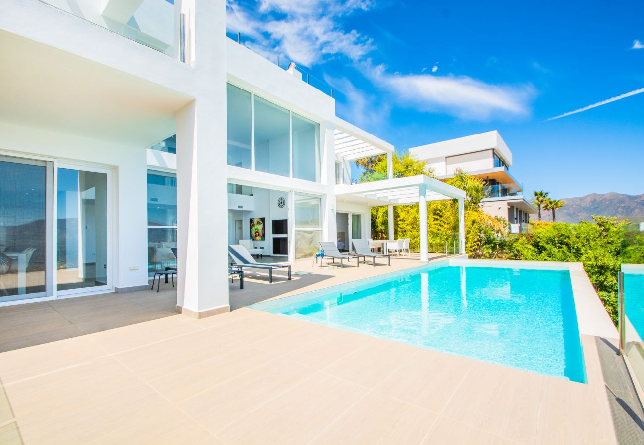 Villa en Ojen - Dolce Vita Villa by Alfresco Stays