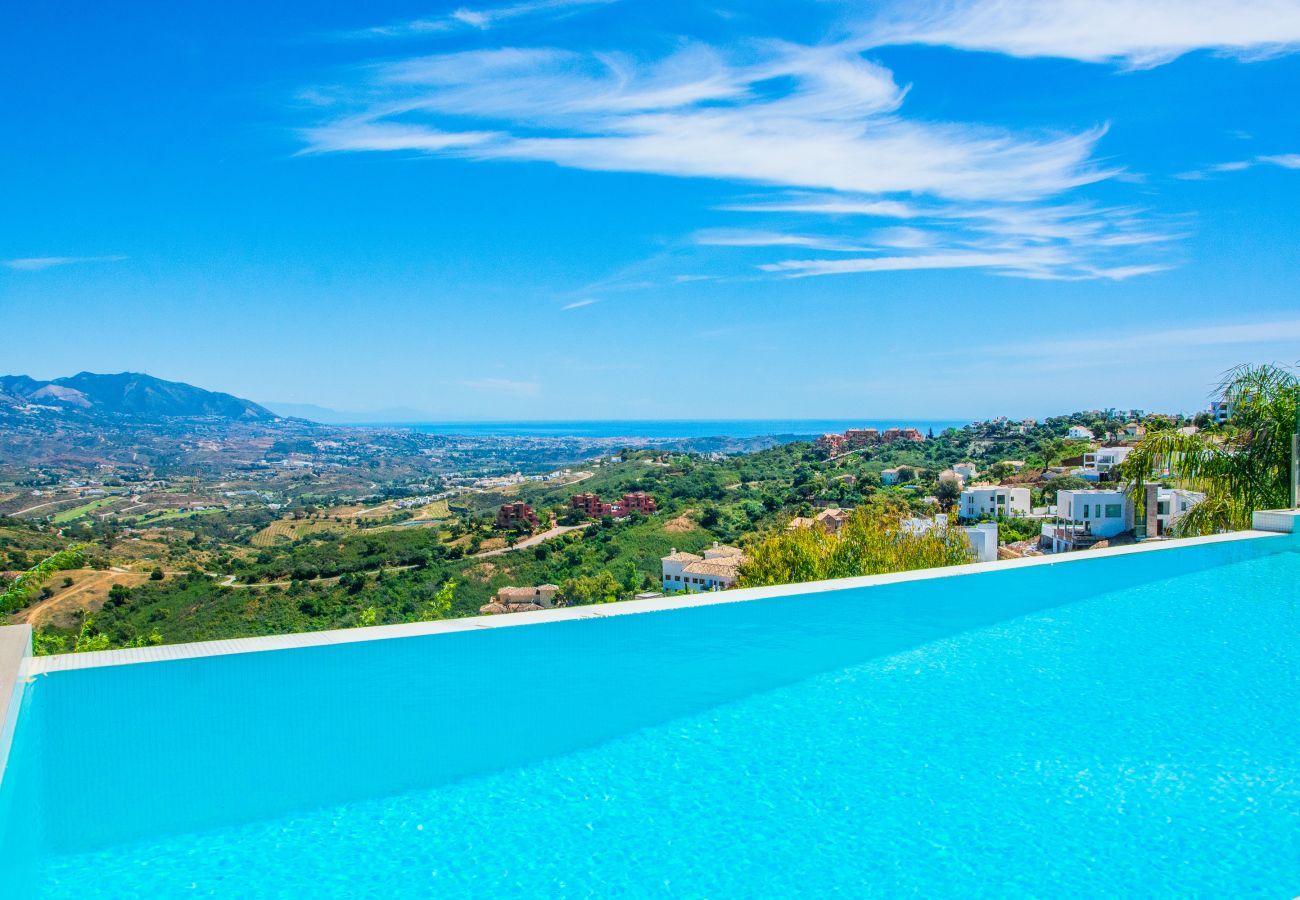 Villa en Ojen - Dolce Vita Villa by Alfresco Stays