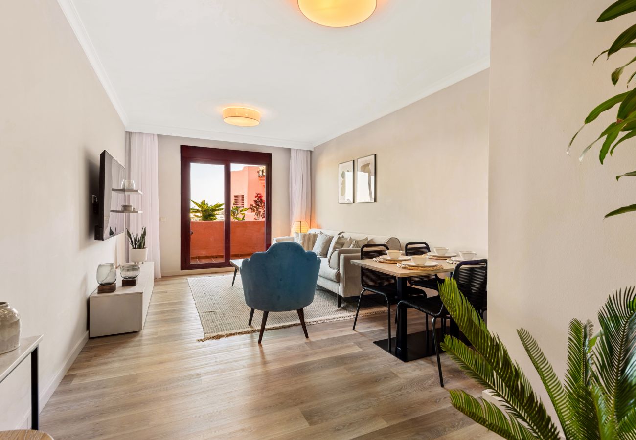 Apartamento en Benahavís - ROYAL MARBELLA RESIDENCES PREMIUM TWO BR WITH VIEWS BY ALFRESCO 