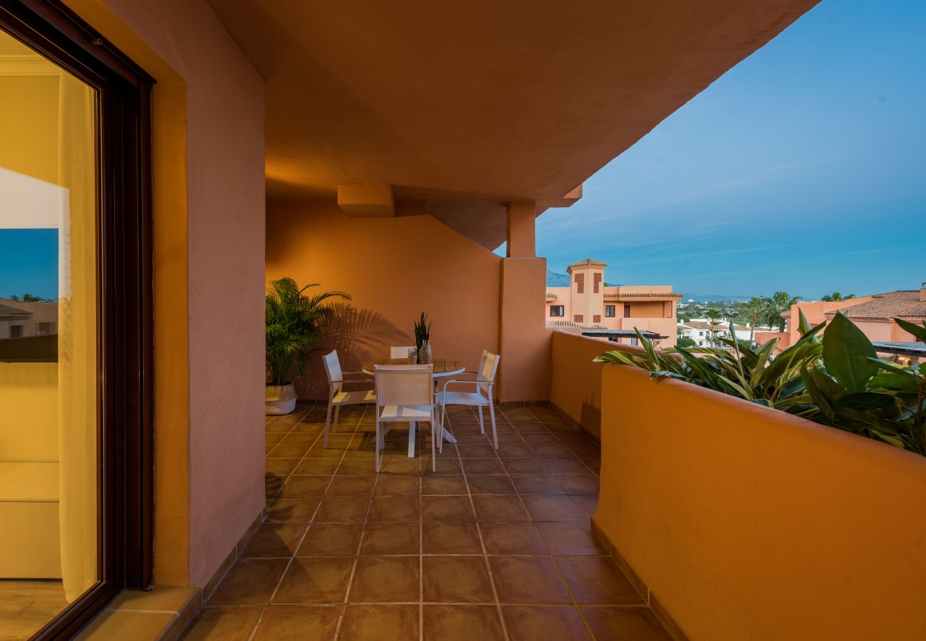 Apartamento en Benahavís - ROYAL MARBELLA PREMIUM ONE BEDROOM APARTMENT WITH VIEWS