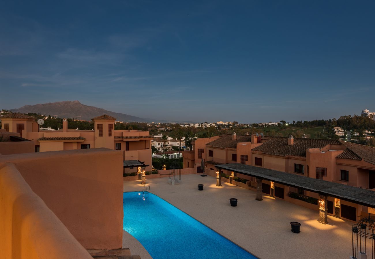 Apartamento en Benahavís - ROYAL MARBELLA THREE BEDROOM PENTHOUSE