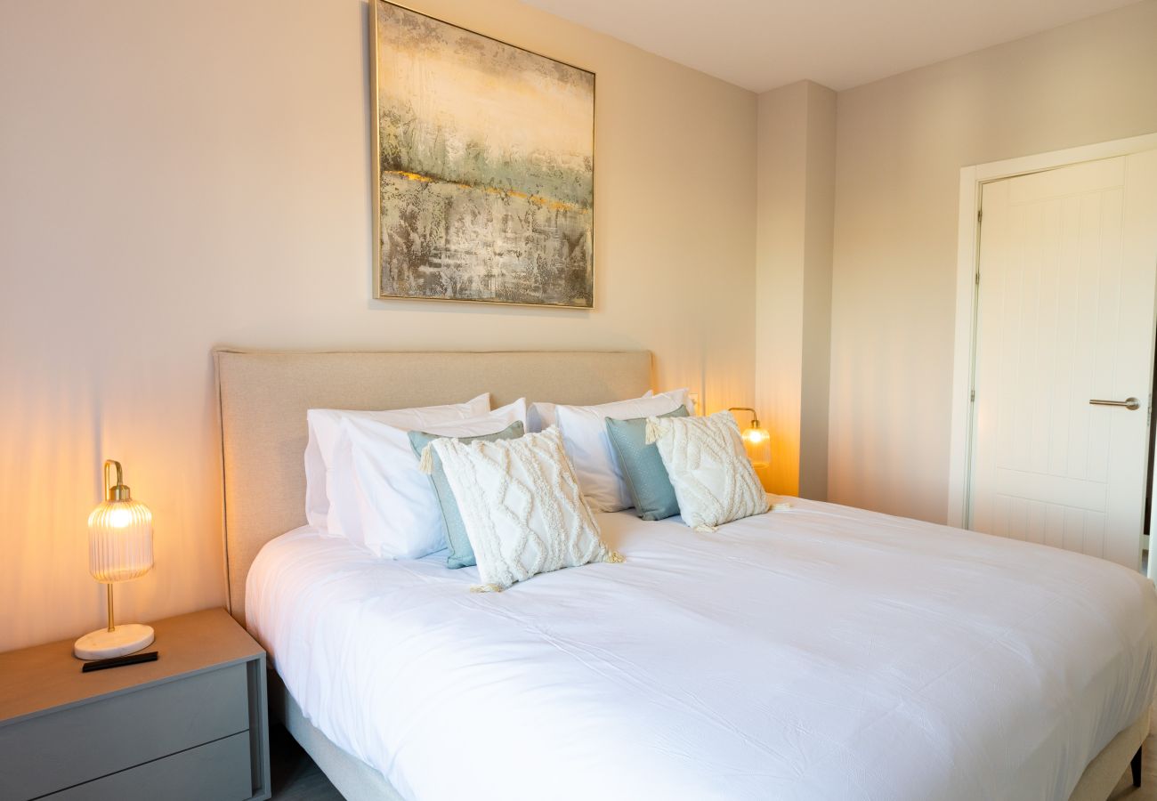 Apartamento en Benahavís - ÁTICO DE TRES DORMITORIOS