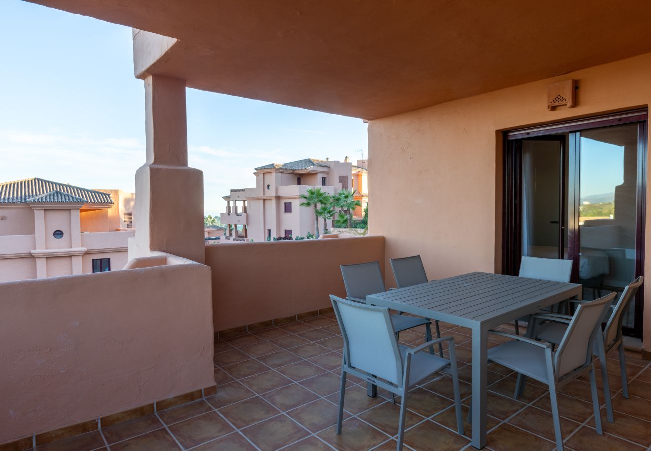 Apartamento en Benahavís - ÁTICO DE TRES DORMITORIOS