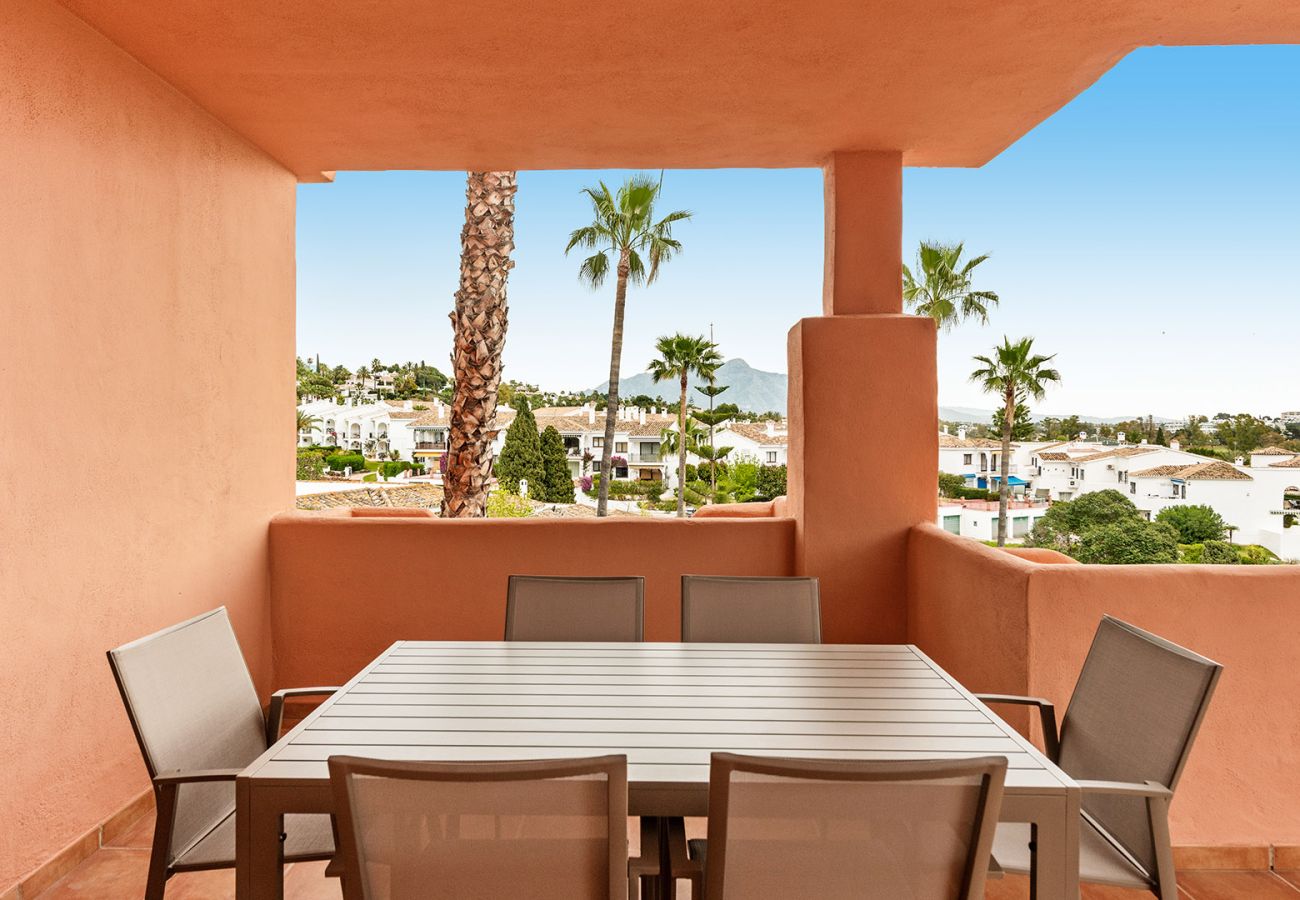 Apartamento en Benahavís - ÁTICO DE TRES DORMITORIOS