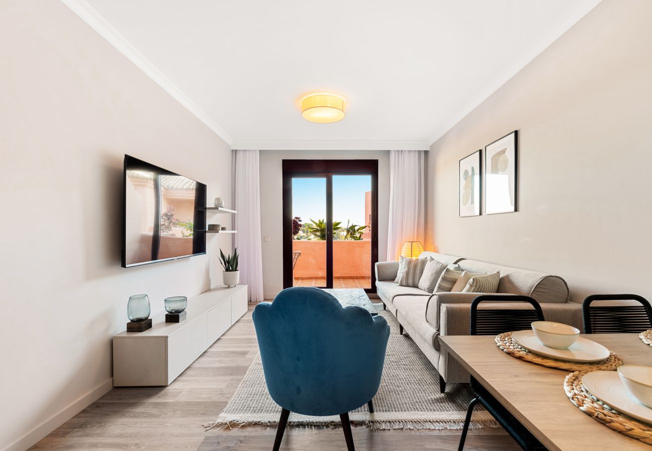 Apartamento en Benahavís - ROYAL MARBELLA RESIDENCES CLASSIC TWO BR WITH VIEWS