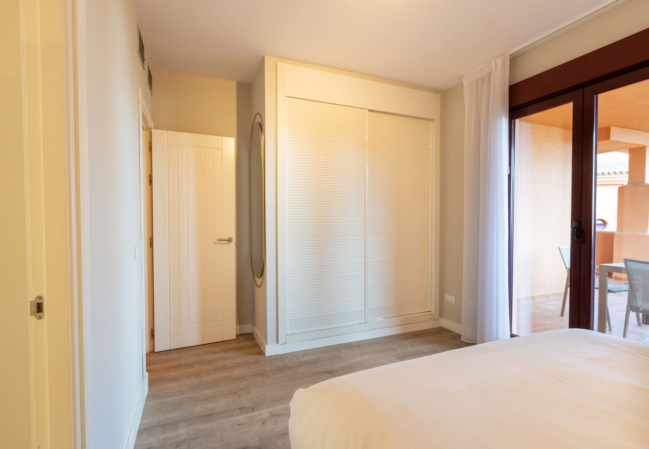 Apartamento en Benahavís - APARTAMENTO CLÁSICO DE DOS DORMITORIOS, VISTA
