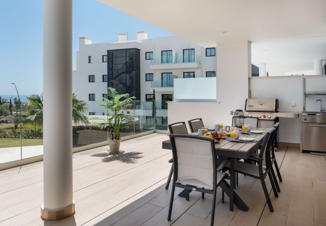 Apartamento en Fuengirola - Higueron Blue Skyline View by Alfresco Stays