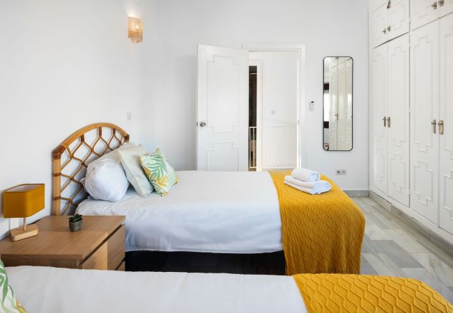Apartamento en Mijas Costa - Calahonda Seafront by Alfresco Stays Apartamento en Mijas Costa - Calahonda Seafront by Alfresco Stays