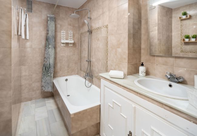 Apartamento en Mijas Costa - Calahonda Seafront by Alfresco Stays Apartamento en Mijas Costa - Calahonda Seafront by Alfresco Stays
