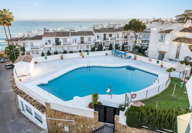 Apartamento en Mijas Costa - Calahonda Seafront by Alfresco Stays Apartamento en Mijas Costa - Calahonda Seafront by Alfresco Stays