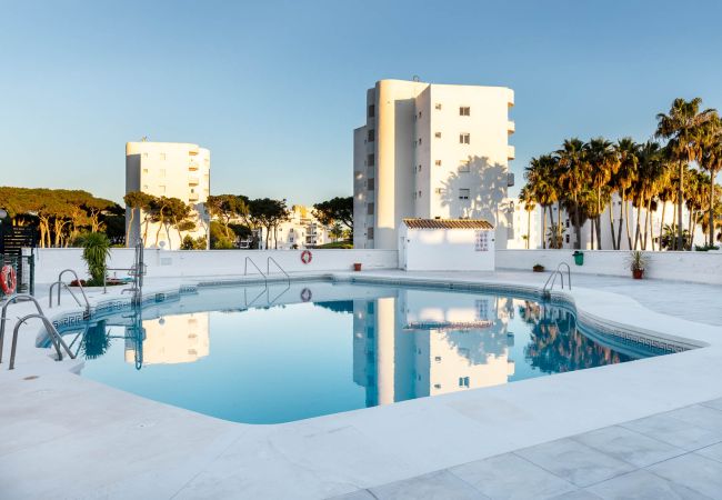 Apartamento en Mijas Costa - Calahonda Seafront by Alfresco Stays Apartamento en Mijas Costa - Calahonda Seafront by Alfresco Stays