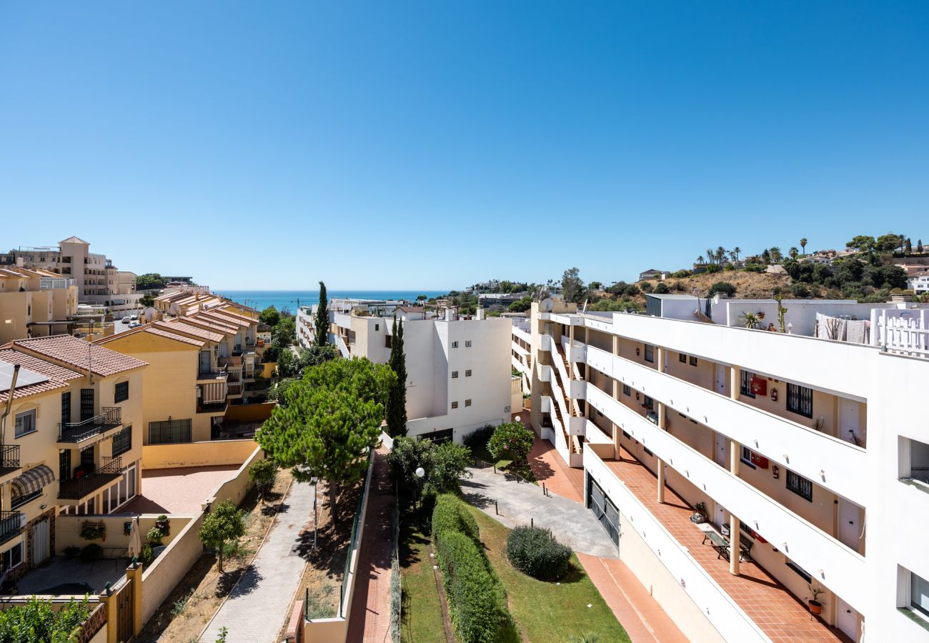 Apartamento en Benalmádena - Benalmadena Sunset Rooftop by Alfresco Stays