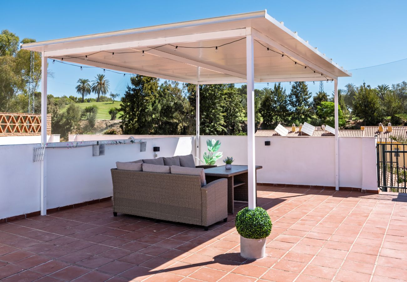 Apartamento en Benalmádena - Benalmadena Sunset Rooftop by Alfresco Stays