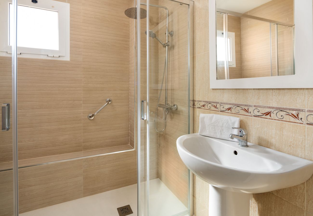 Apartamento en Mijas Costa - Penthouse Sea Lookout by Alfresco Stays
