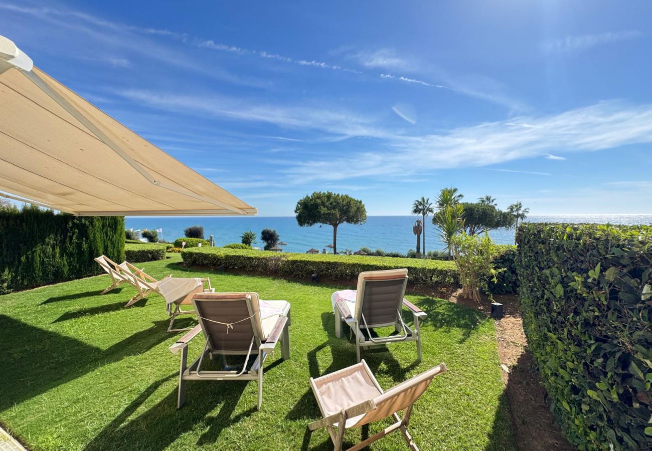 Apartamento en Marbella - Casa Eliseo - Frontline Beach by Alfresco Stays