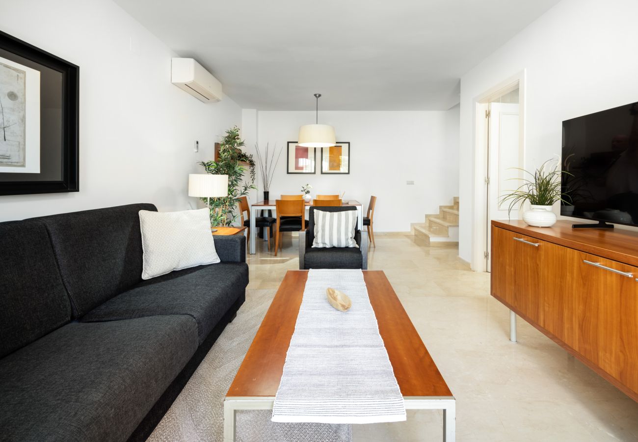 Apartamento en Mijas Costa - Coastal Escapes by Alfresco Stays
