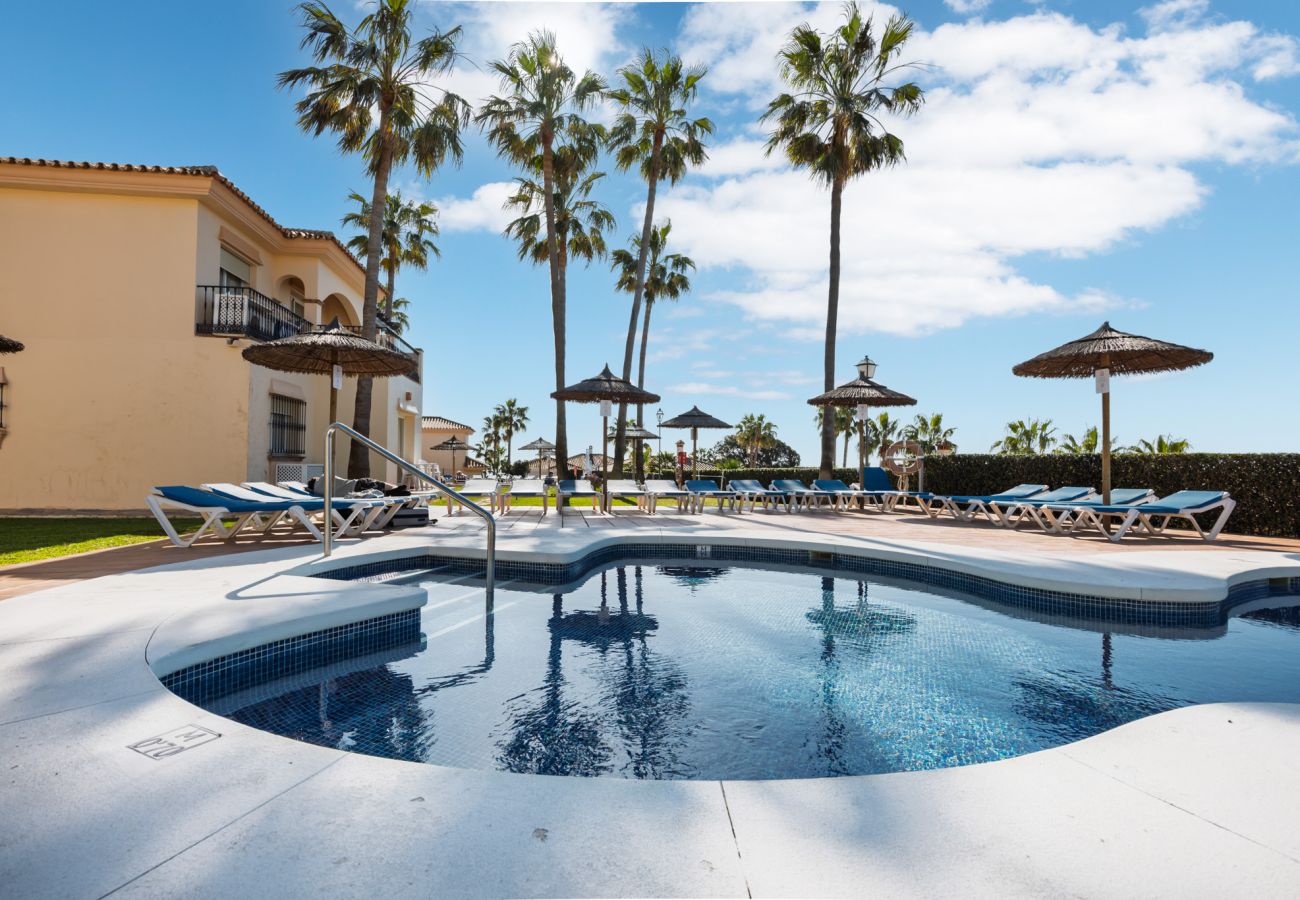 Apartamento en Mijas Costa - Coastal Escapes by Alfresco Stays