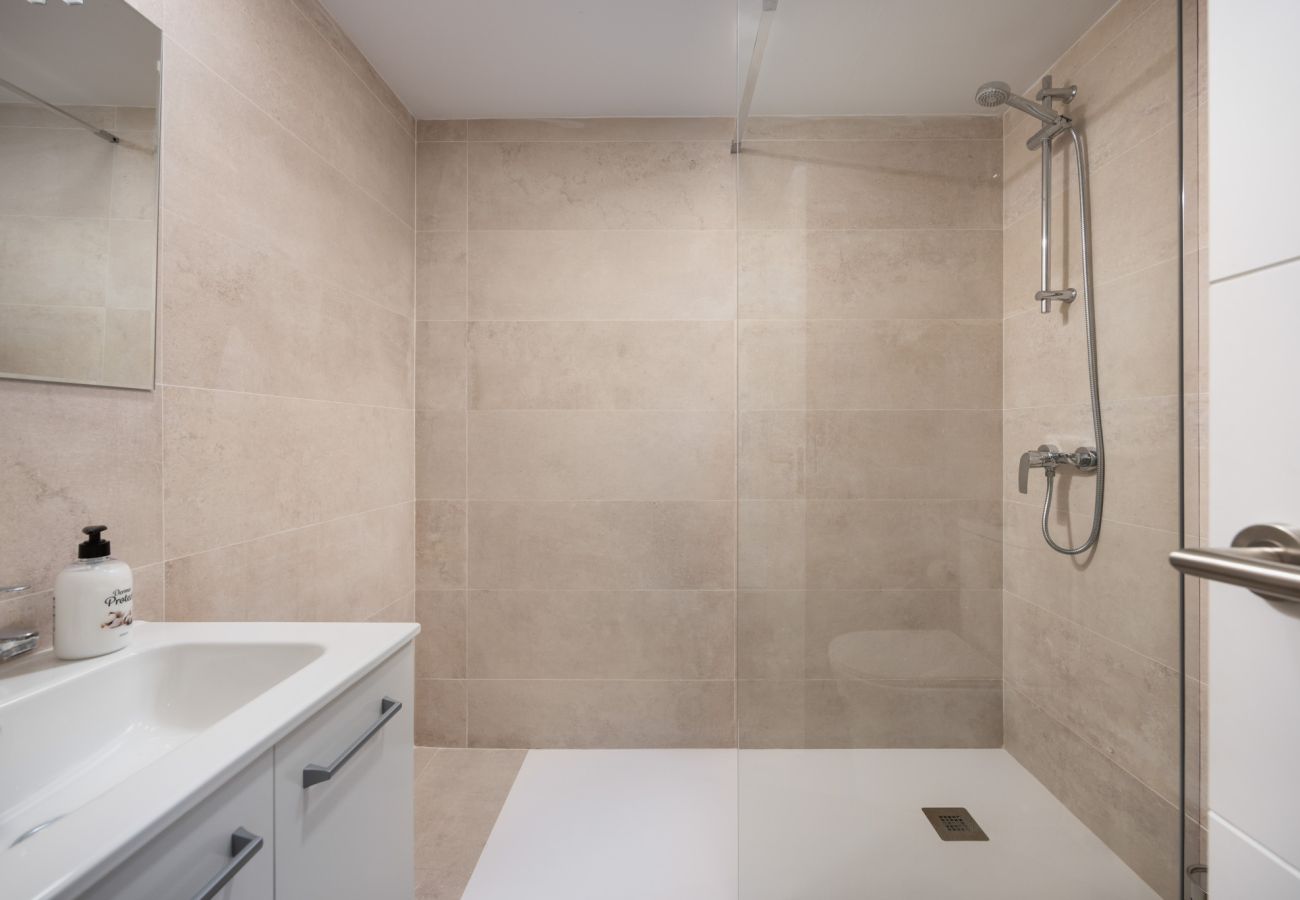 Apartamento en Benalmádena - Bil-Bil Benalbeach by Alfresco Stays