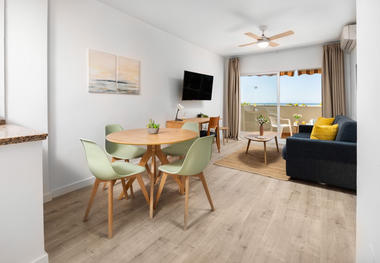 Apartamento en Benalmádena - Bil-Bil Benalbeach by Alfresco Stays