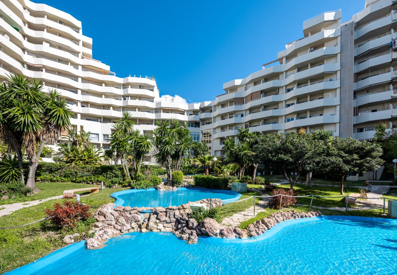 Apartamento en Benalmádena - Bil-Bil Benalbeach by Alfresco Stays