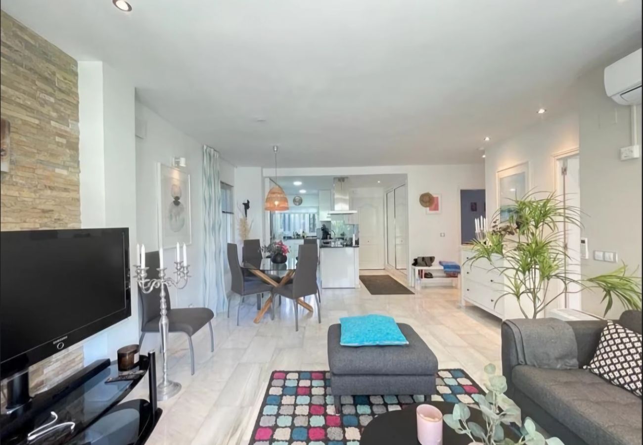 Apartamento en Mijas Costa - Riviera Dream Gardens by Alfresco Stays