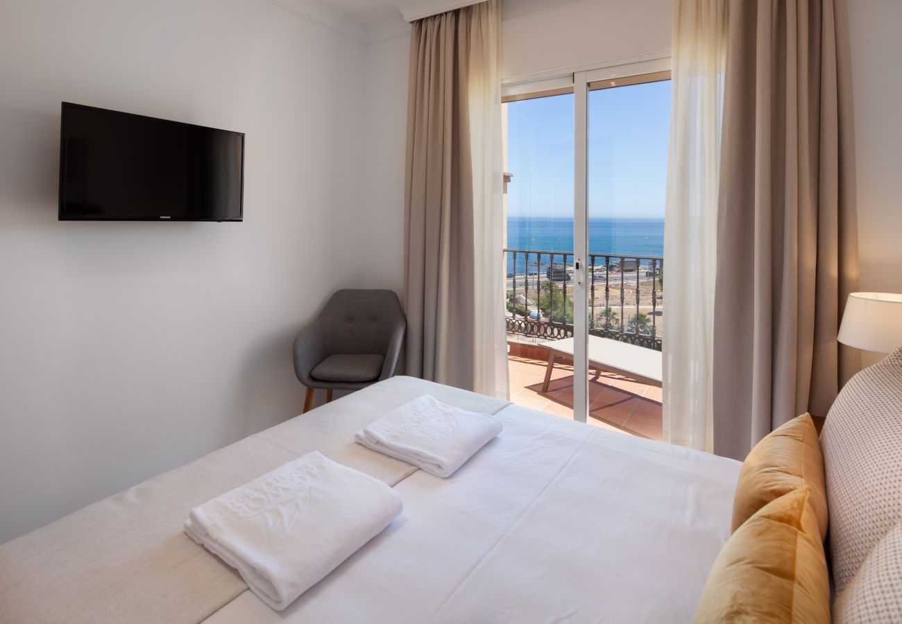 Apartamento en Mijas Costa - Dolphin Sea Views by Alfresco Stays