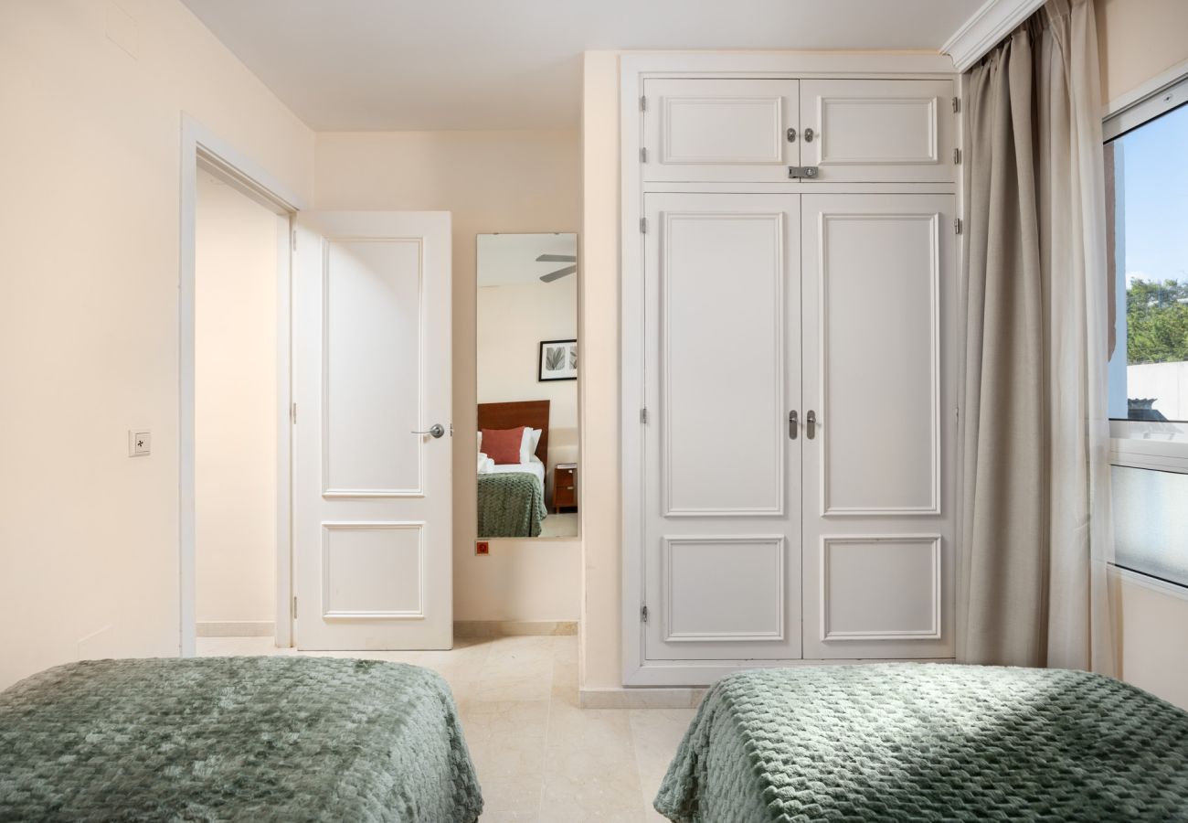 Apartamento en Mijas Costa - Coastal Break by Alfresco Stays