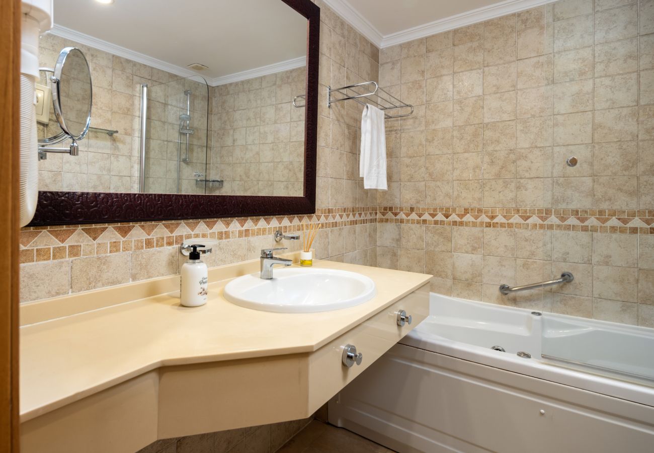 Apartamento en Mijas Costa - Alfresco Stays Malibu Sky Coast Residence