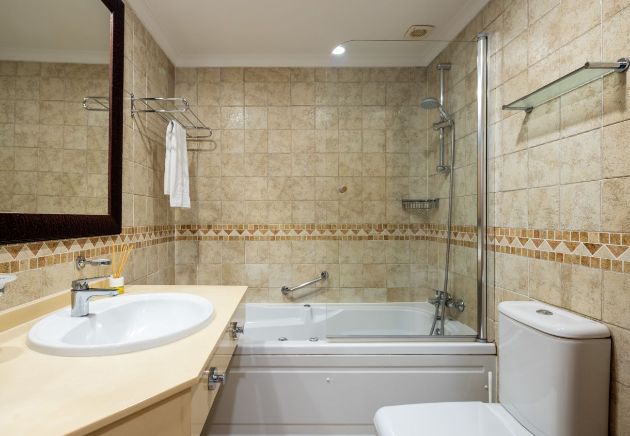 Apartamento en Mijas Costa - Alfresco Stays Malibu Sky Coast Residence