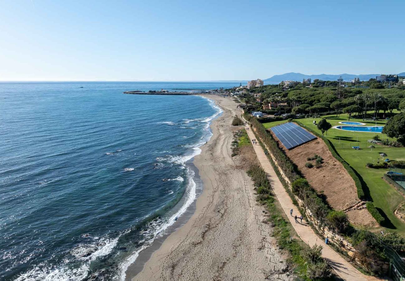 Apartamento en Marbella - Cabopino Seafront by Alfresco Stays
