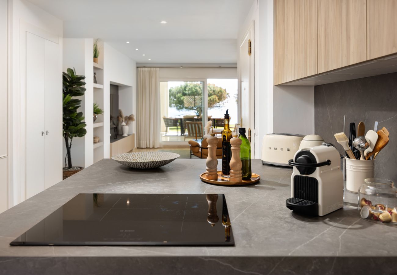 Apartamento en Marbella - Cabopino Seafront by Alfresco Stays