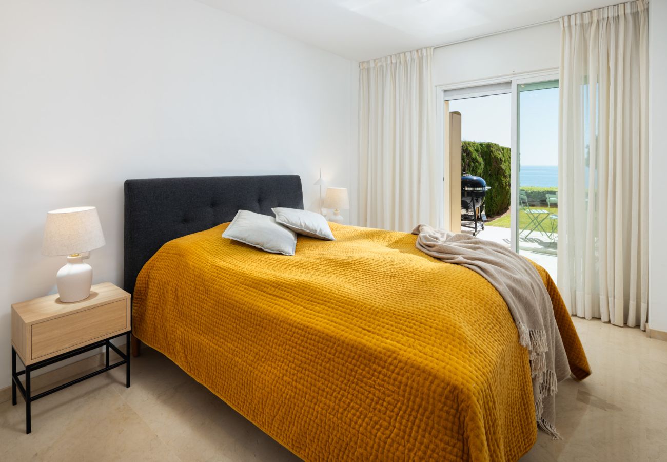 Apartamento en Marbella - Cabopino Seafront by Alfresco Stays