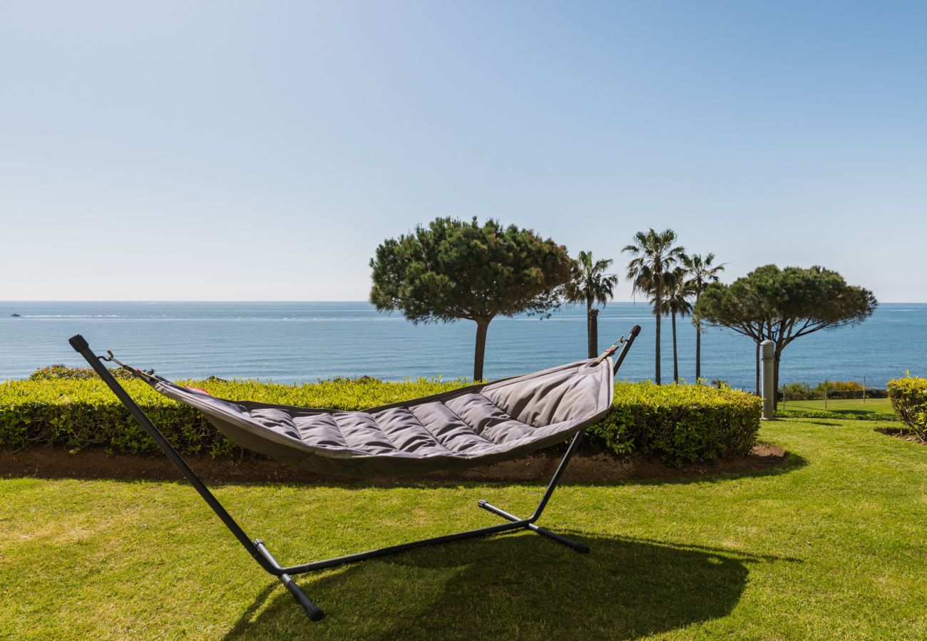 Apartamento en Marbella - Cabopino Seafront by Alfresco Stays