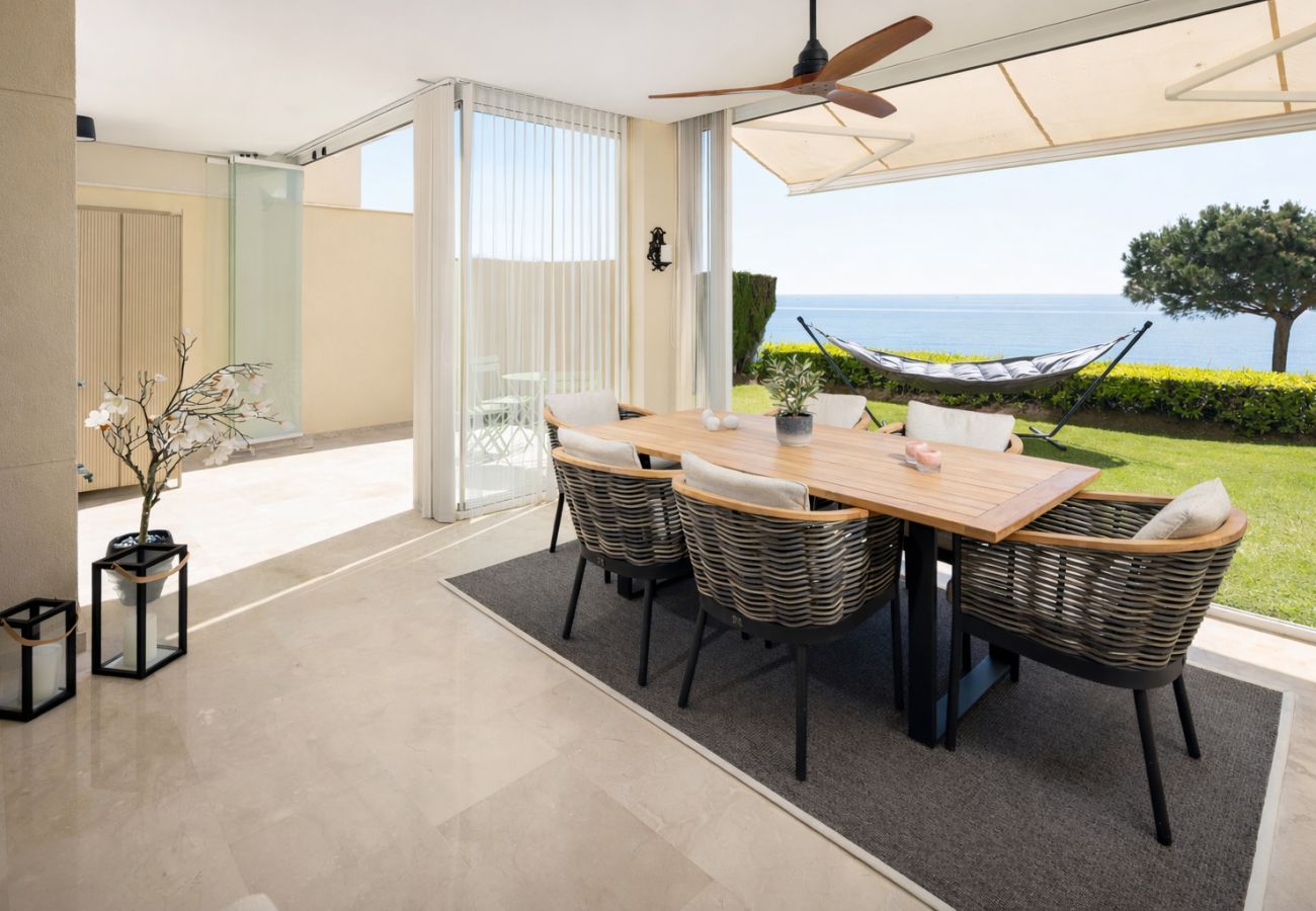 Apartamento en Marbella - Cabopino Seafront by Alfresco Stays