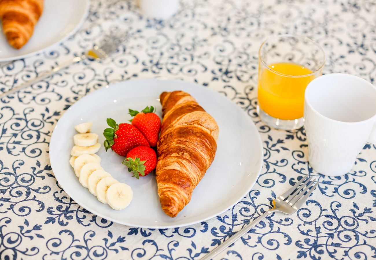 Apartamento en Fuengirola - Centro Serenity Flat by Alfresco Stays