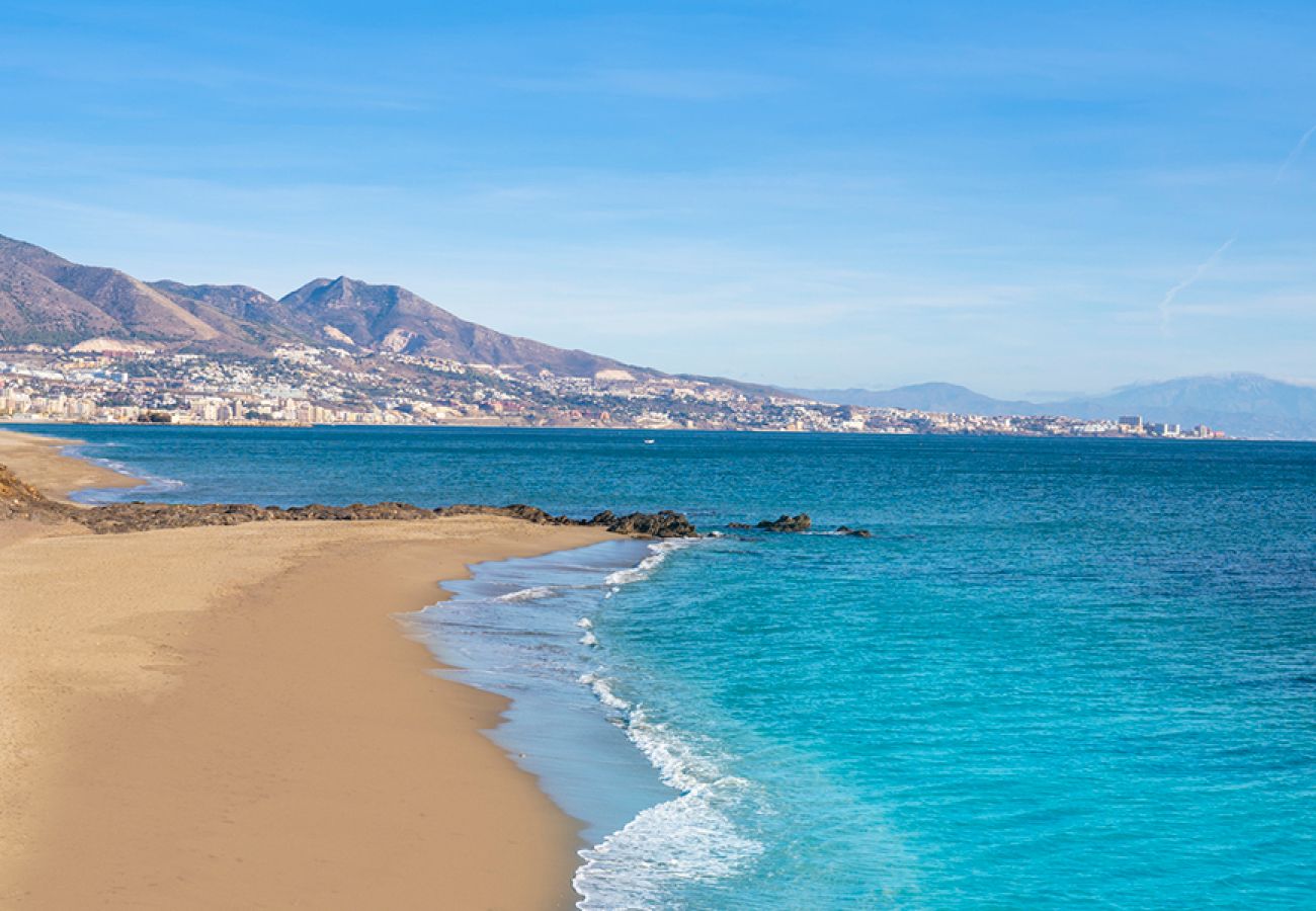 Apartamento en Fuengirola - Centro Serenity Flat by Alfresco Stays