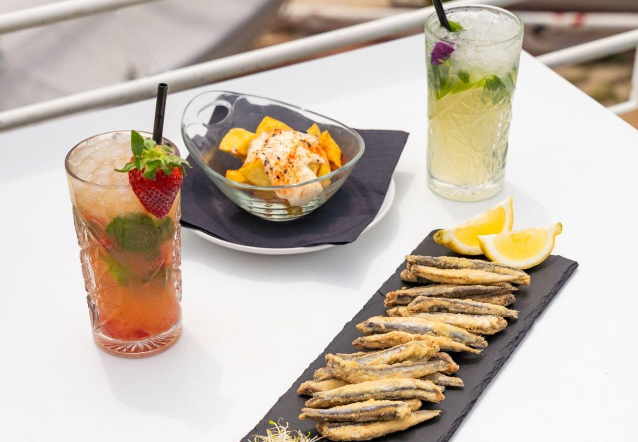 Apartamento en Fuengirola - Centro Serenity Flat by Alfresco Stays