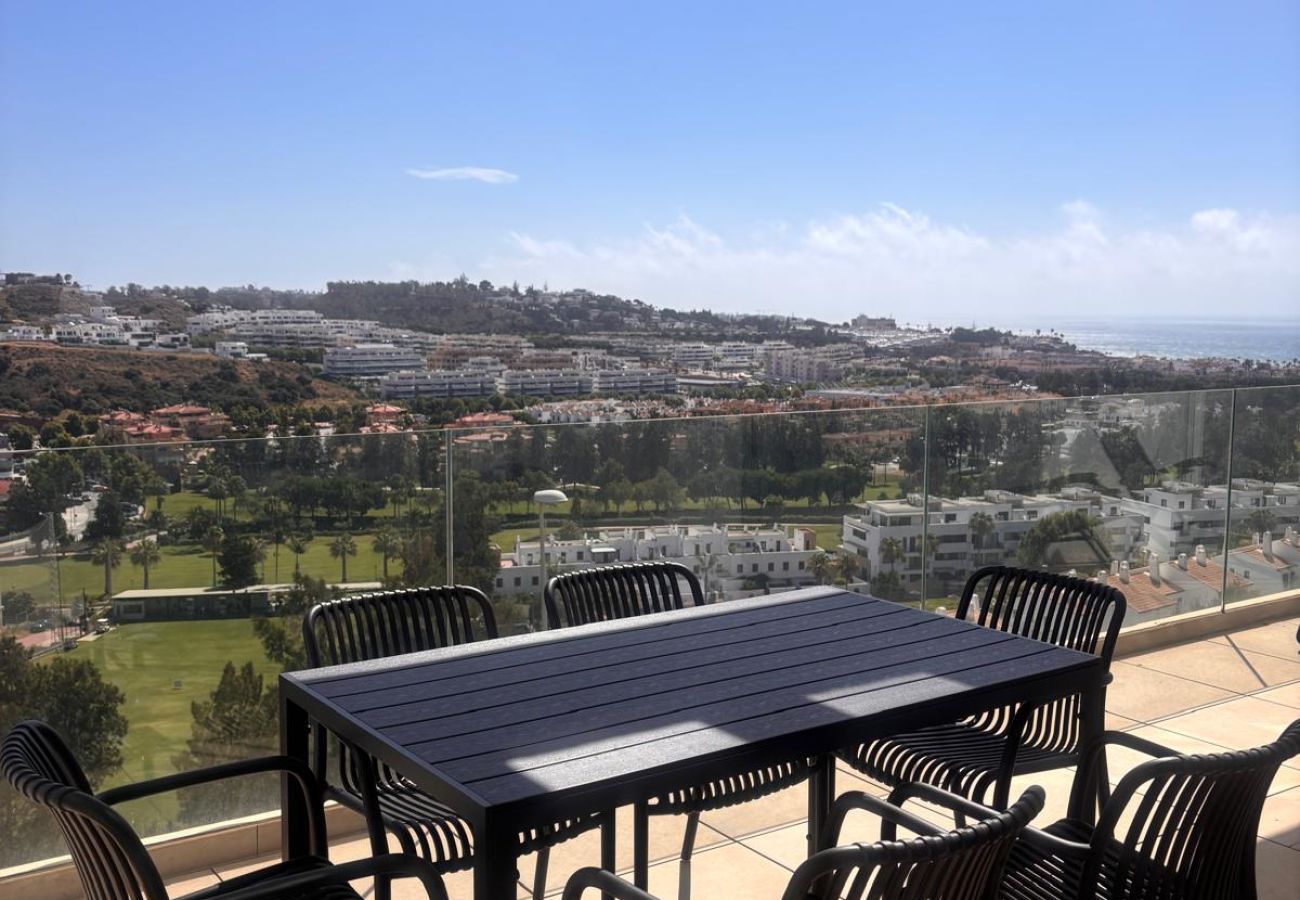 Apartamento en Mijas - Casa Banderas Sea & Valley Views by Alfresco Stays