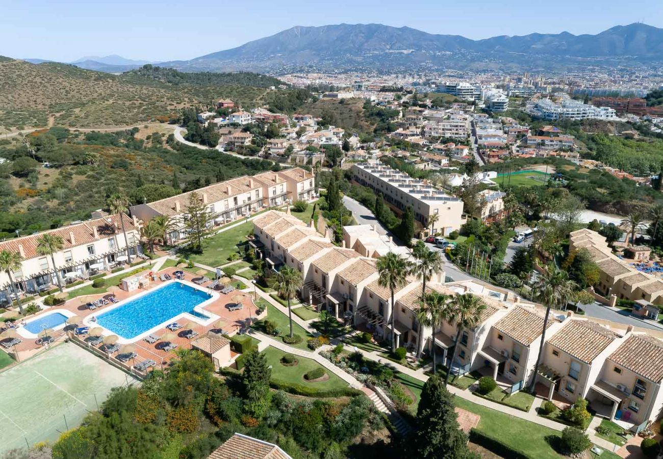 Apartamento en Mijas Costa - Sunrise Sunset Haven by Alfresco Stays