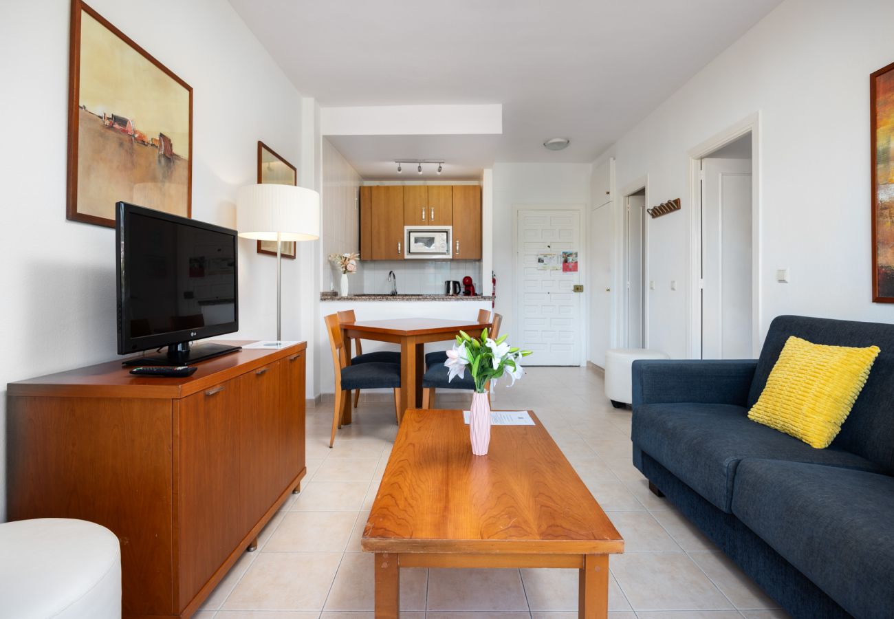 Apartment in Benalmádena - Benalbeach Cozy by Alfresco Stays