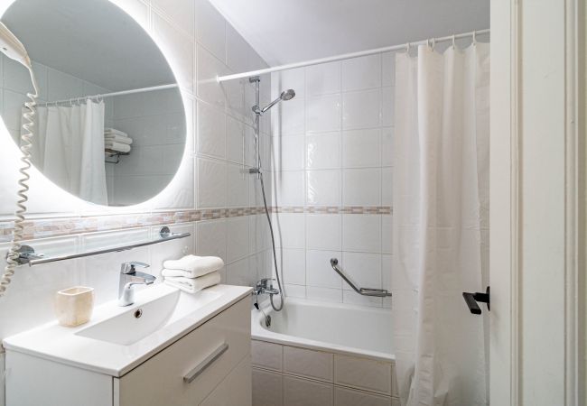 Apartment in Mijas Costa - Riviera Del Mar Sea Sights By Alfresco Stays Apartment in Mijas Costa - Riviera Del Mar Sea Sights By Alfresco Stays