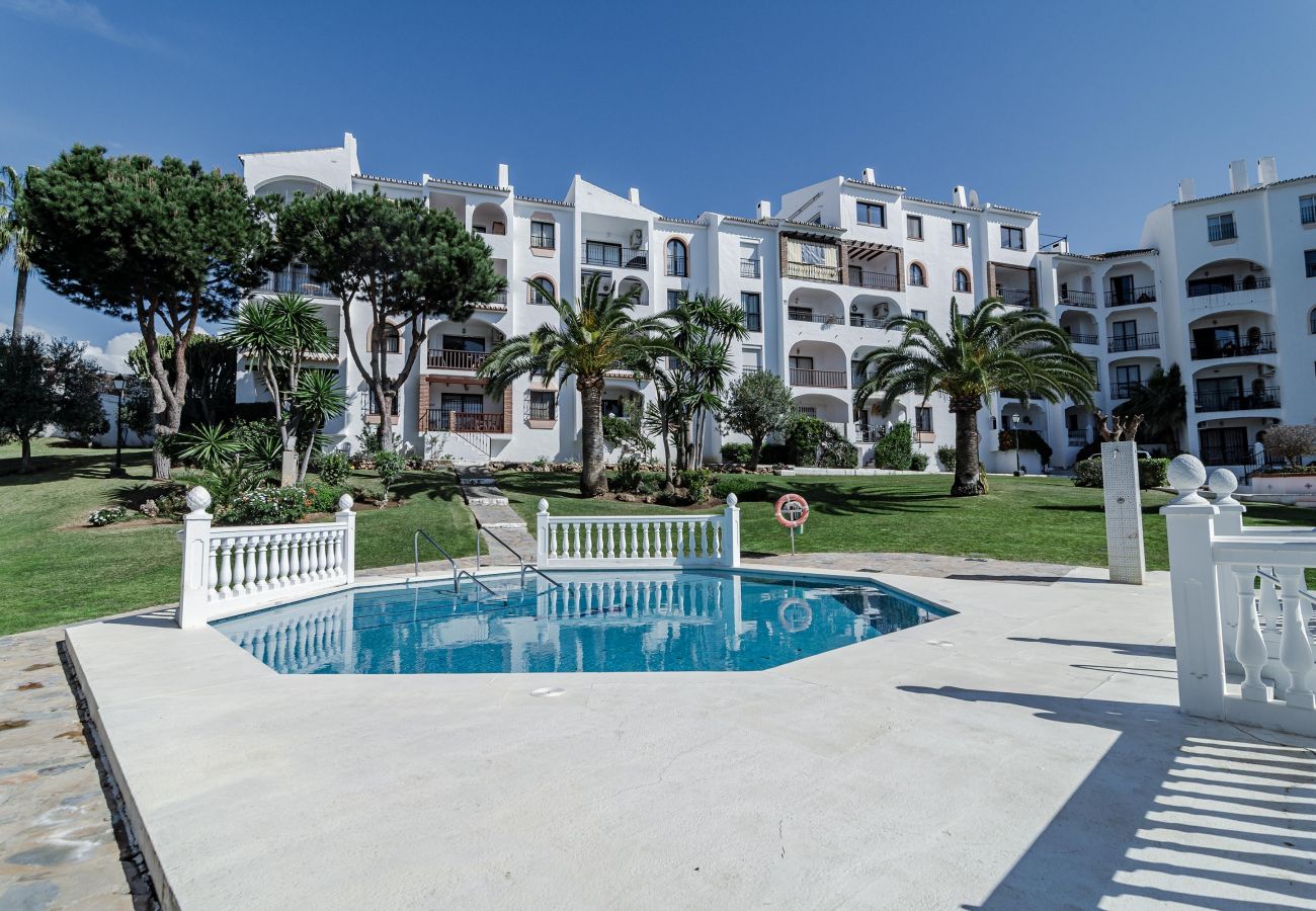 Apartment in Mijas Costa - Riviera Del Mar Sea Sights By Alfresco Stays