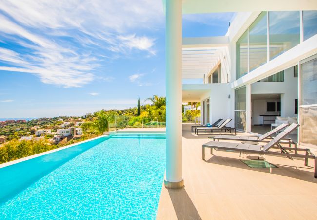 Villa in Ojen - Dolce Vita Marbella Villa by Alfresco Stays