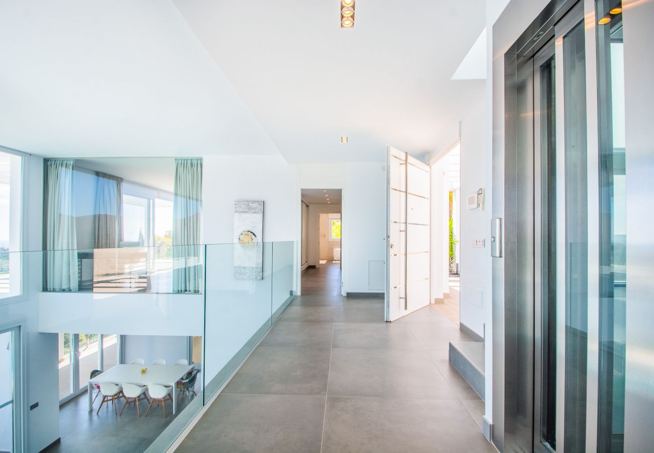 Villa in Ojen - Dolce Vita Villa by Alfresco Stays